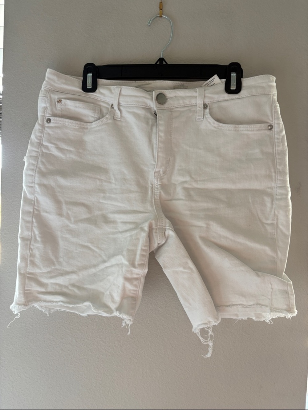 Women's White Raw-Hem Denim Bermuda Shorts